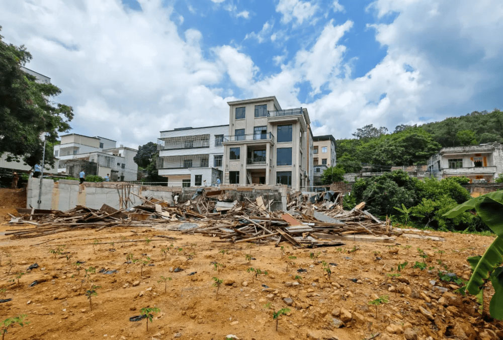 一纸通知就要拆我住了半辈子的房？是拆违还是违法强拆？